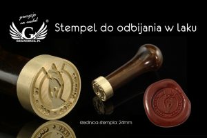 stempel do odbijania w laku